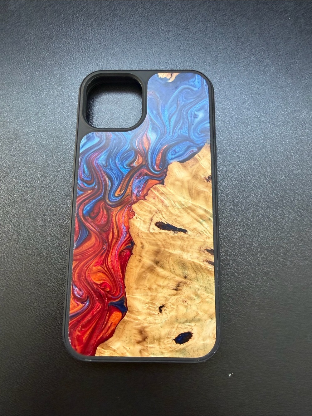 NWOT Carved Traveler iPhone 13/14 Cases Wood Resin MagSafe Fire and Ice Blue Red